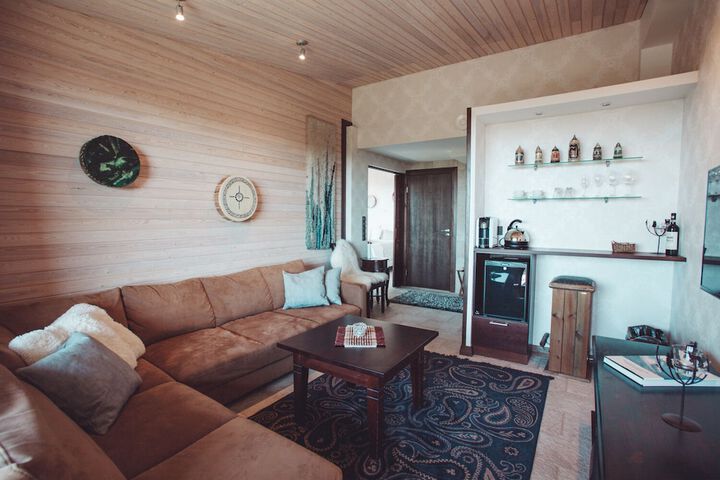 Room 10 of 39