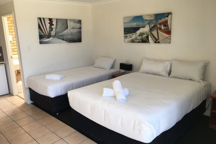 Room 15 of 32