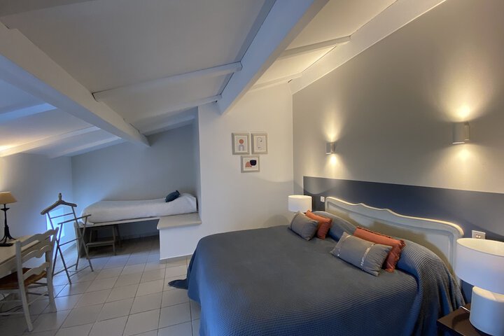 Room 12 of 47