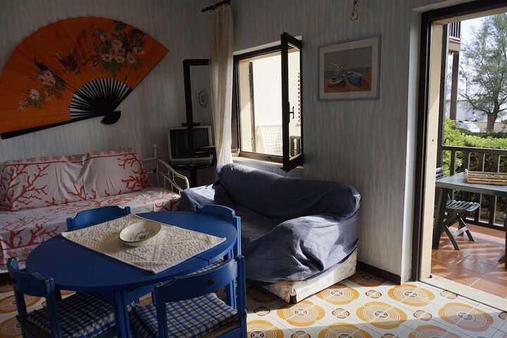 Room 10 of 17