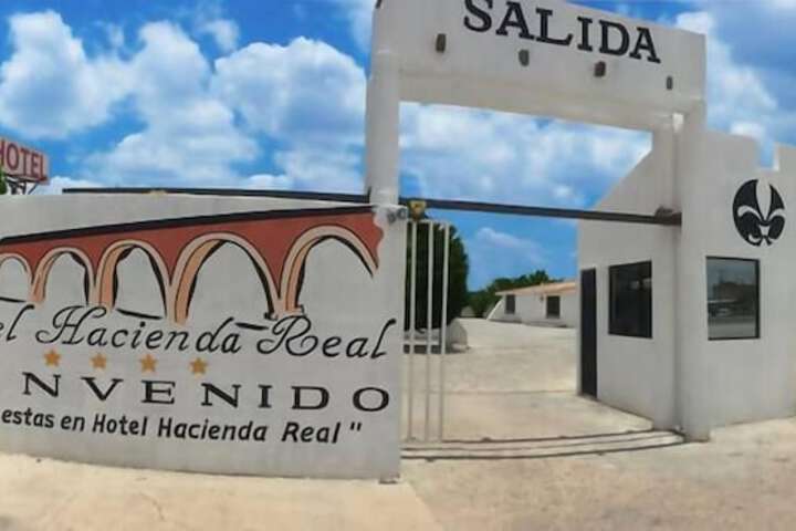 Photo of Hotel Hacienda Real