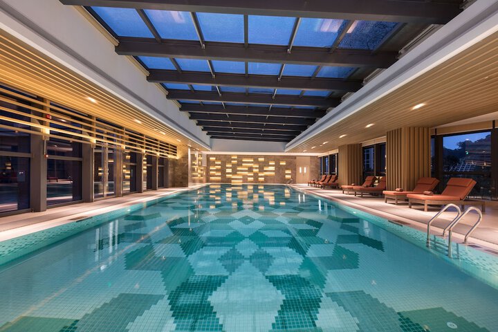Pool 32 of 74