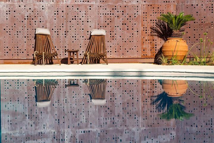 Pool 254 of 265