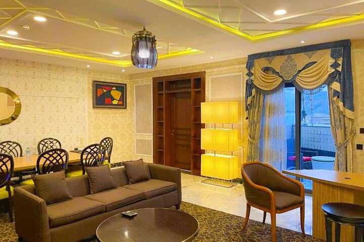 Room 50 of 114