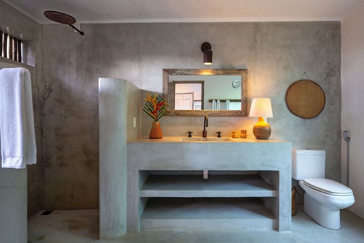 Room 12 of 73