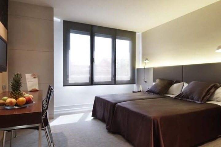 Room 4 of 50
