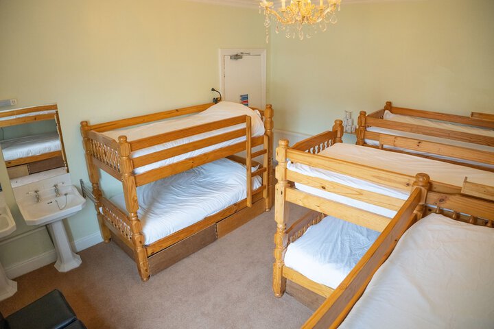 Room 30 of 114