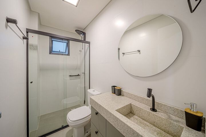 Room 2 of 18