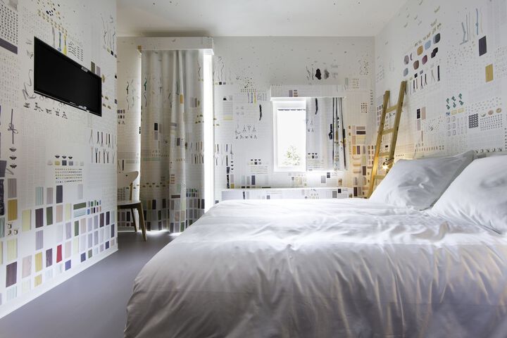 Room 11 of 51