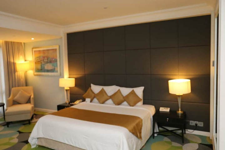 Room 20 of 38