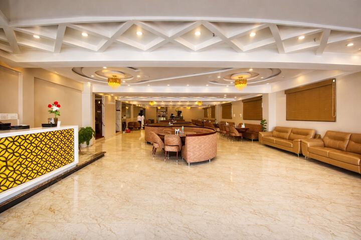 Hotel Royal Nandhana