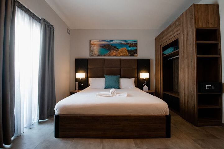 Room 8 of 44