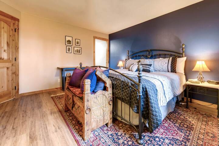 Room 6 of 35