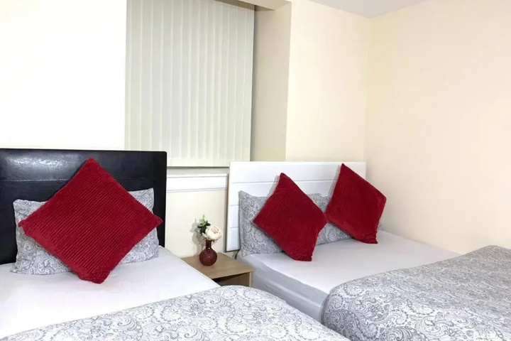 Room 5 of 21