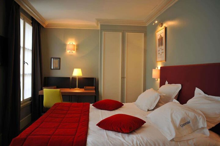 Room 49 of 80