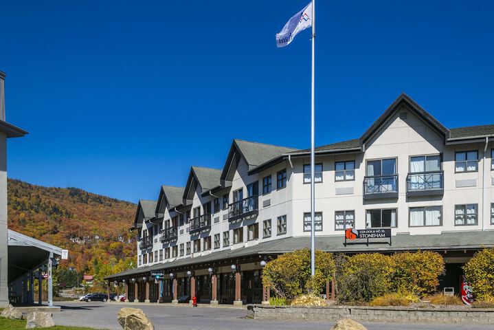 Hotel Exterior 35 of 42