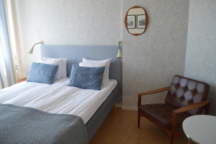 Room 10 of 53