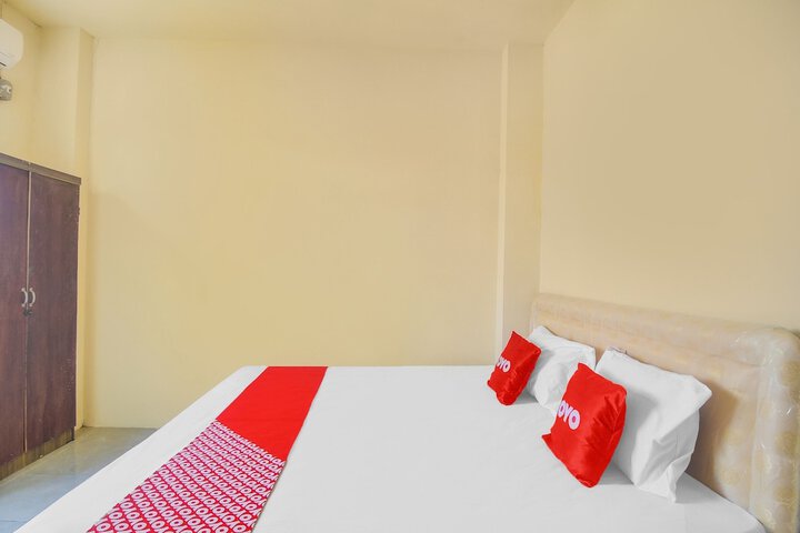 Room 10 of 15