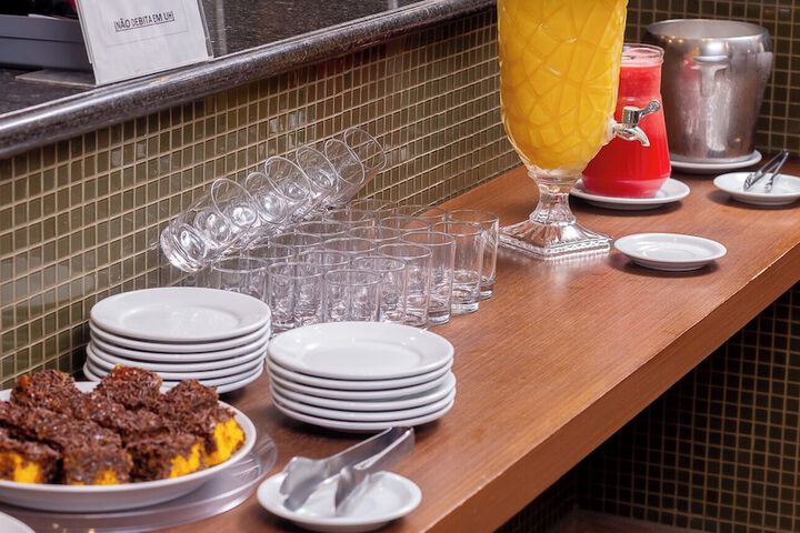 Breakfast/Coffee Service 115 of 231