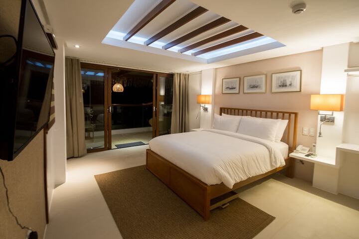 Room 8 of 49
