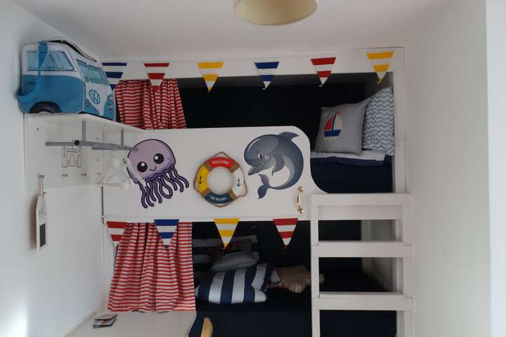 Room 4 of 26