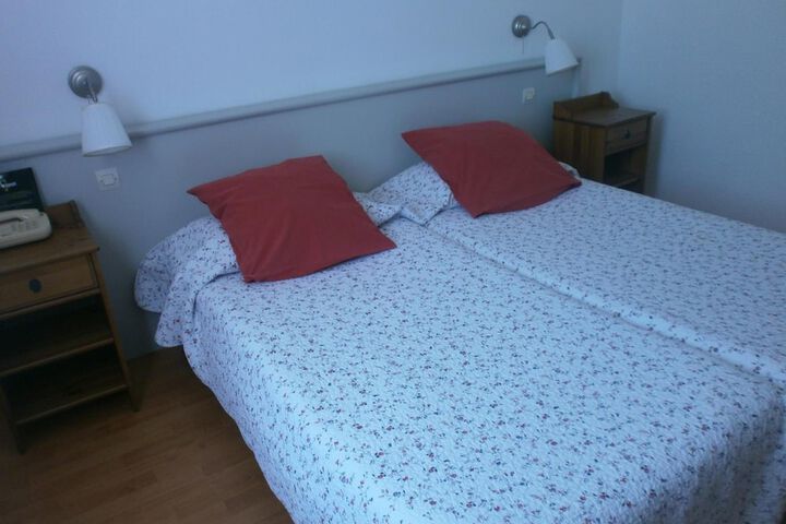 Room 19 of 38