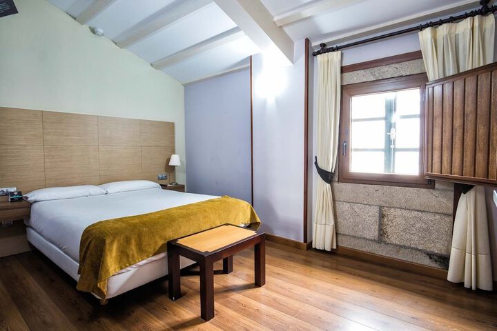 Room 13 of 52