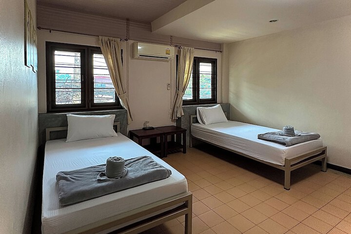 Room 15 of 44