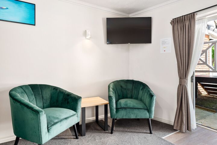 Room 5 of 40