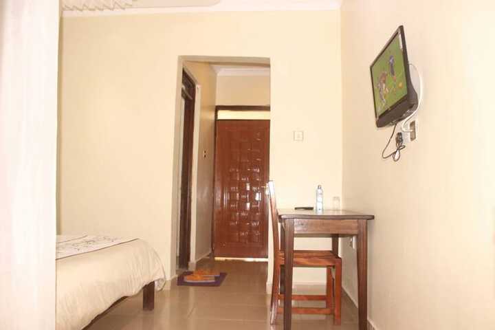 Room 5 of 19