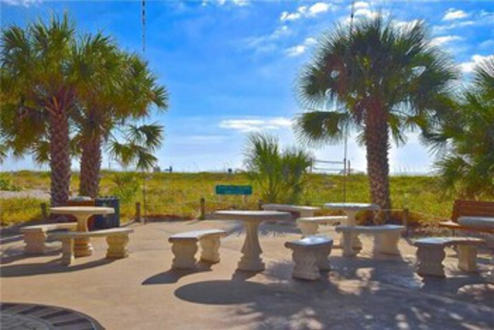 Exterior of Venice Harbor 604 - One Bedroom Home