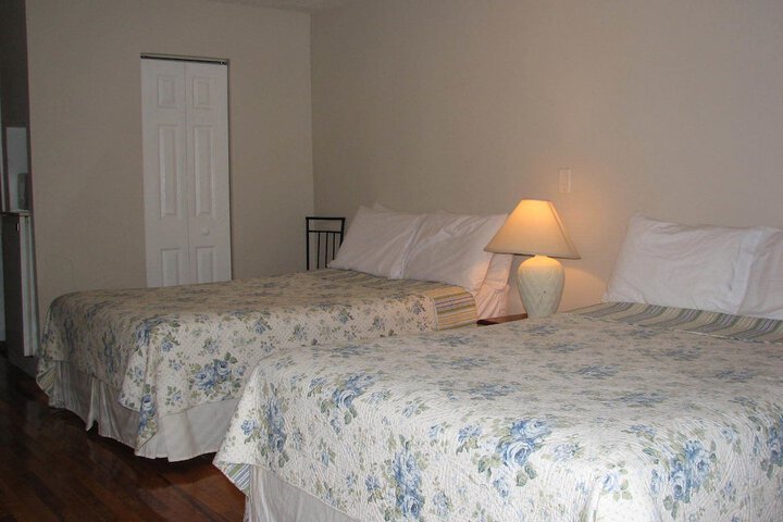 Room 5 of 20