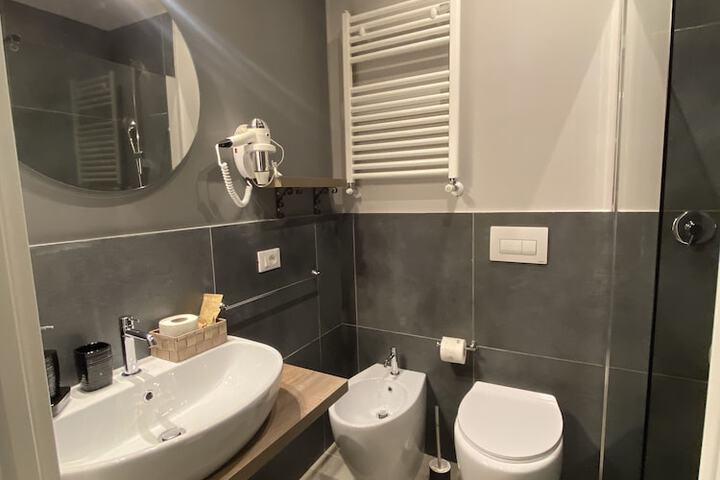 Room 40 of 48