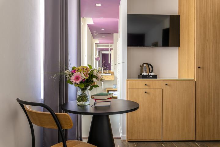Room 10 of 55