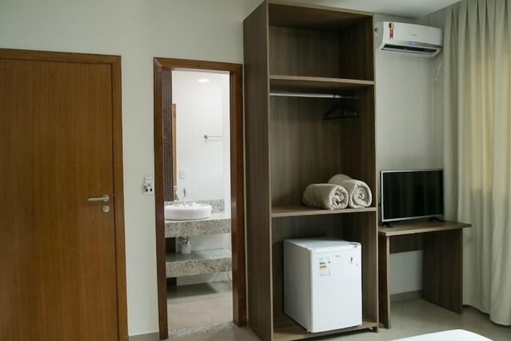 Room 5 of 53