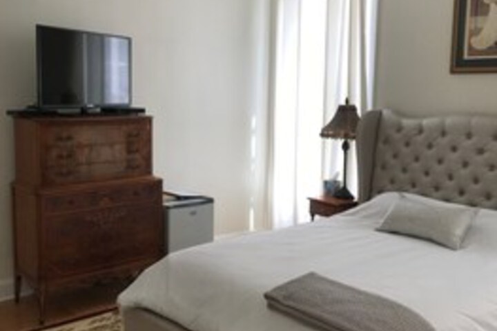 Room 49 of 52