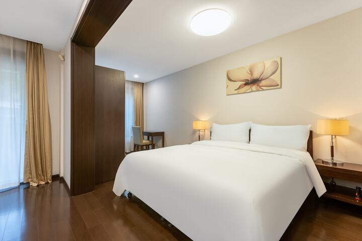 Room 3 of 34