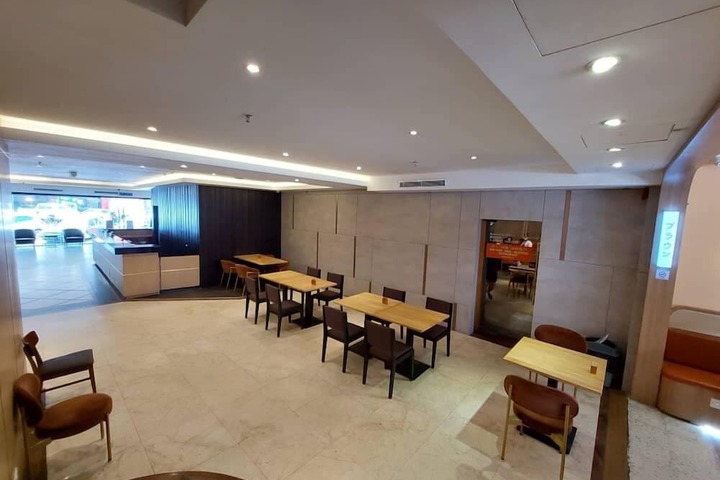 Guest Lobby
