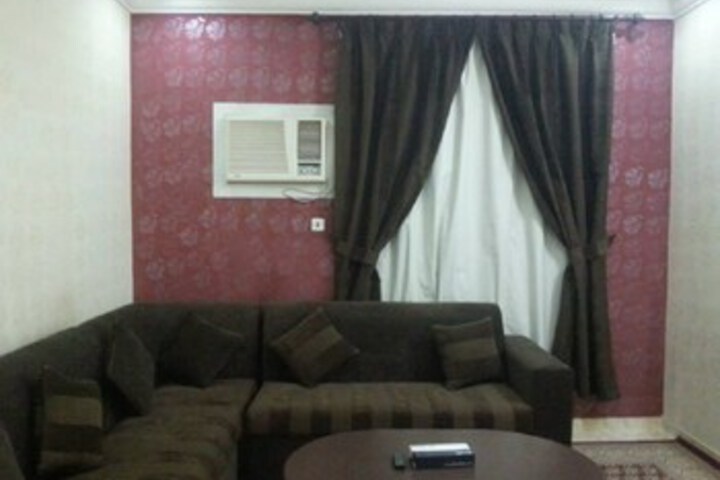 Room 11 of 16