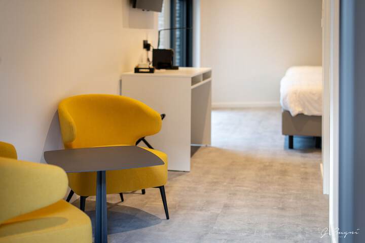 Room 14 of 25