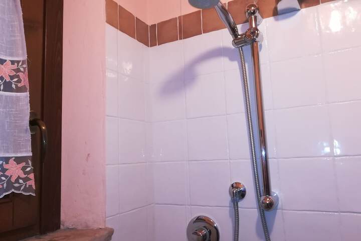 Room 67 of 100