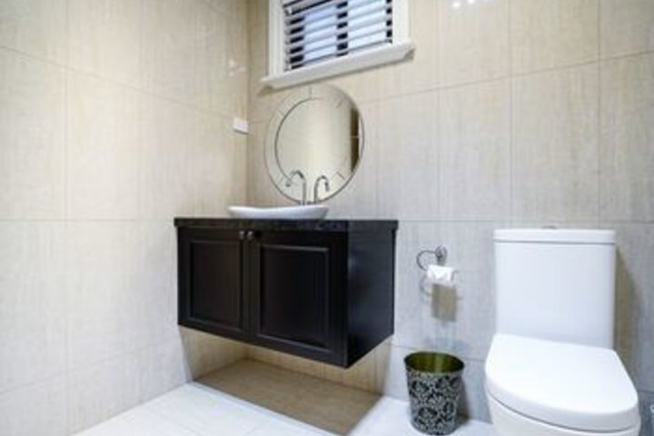 Room 4 of 22