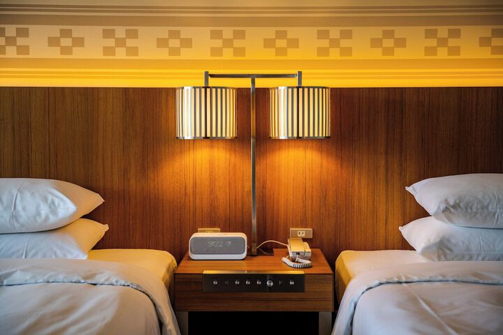 Room 13 of 238