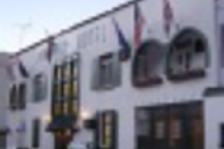 Hotel 15 of 204