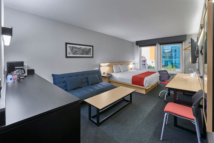 Room 8 of 51