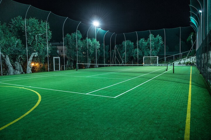 Tennis court