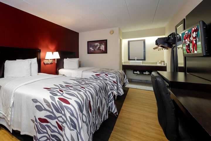 Deluxe 2 Double Beds (3 of 11)