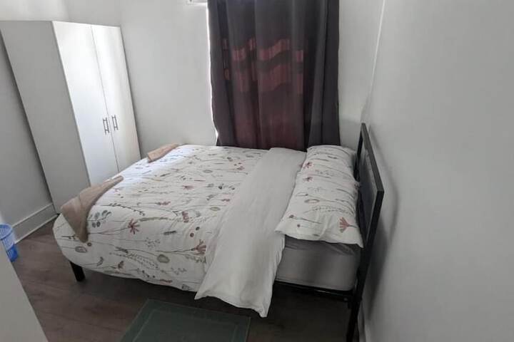 Room 3 of 7