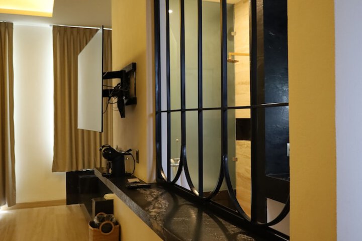Room 55 of 205