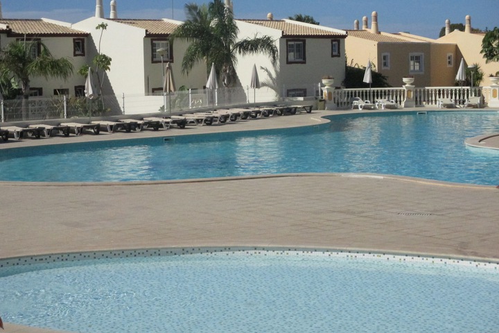 Pool Hotel